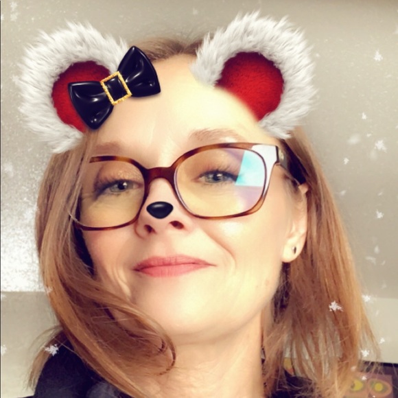 Meet your Posher, Joann - Picture 2 of 2